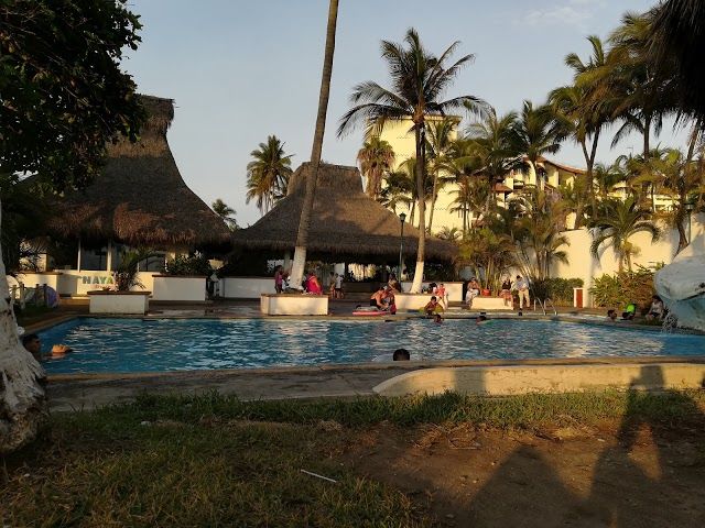 Paseo de los Cocoteros